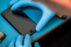 fitting-tempered-glass